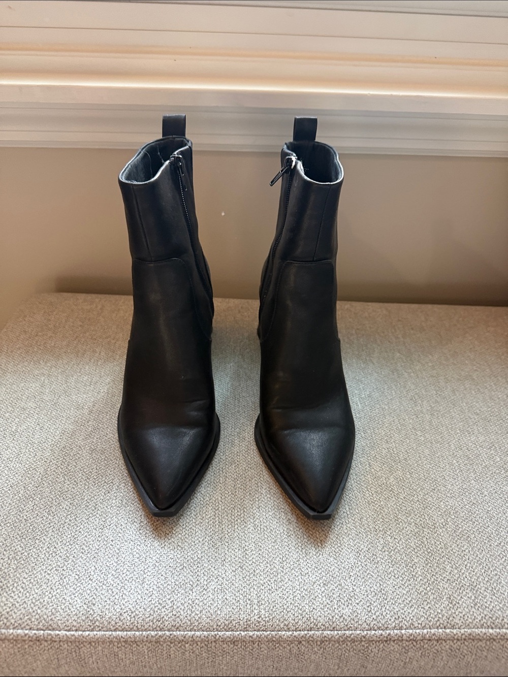 Nordstrom Black Pointed-Toe Ankle Booties with Side Zipper